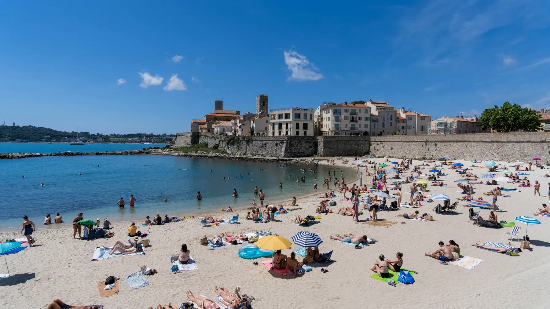 A sandy beach below Old Antibes