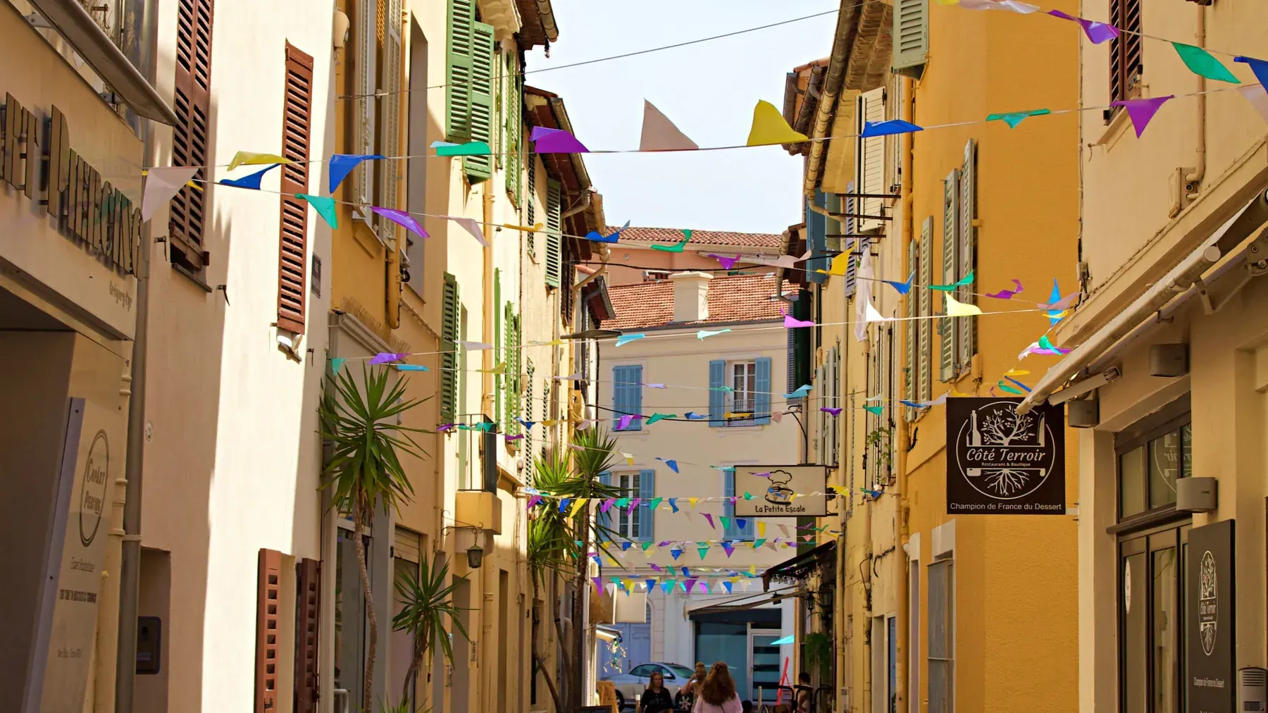 A shopping street in Old Antibes