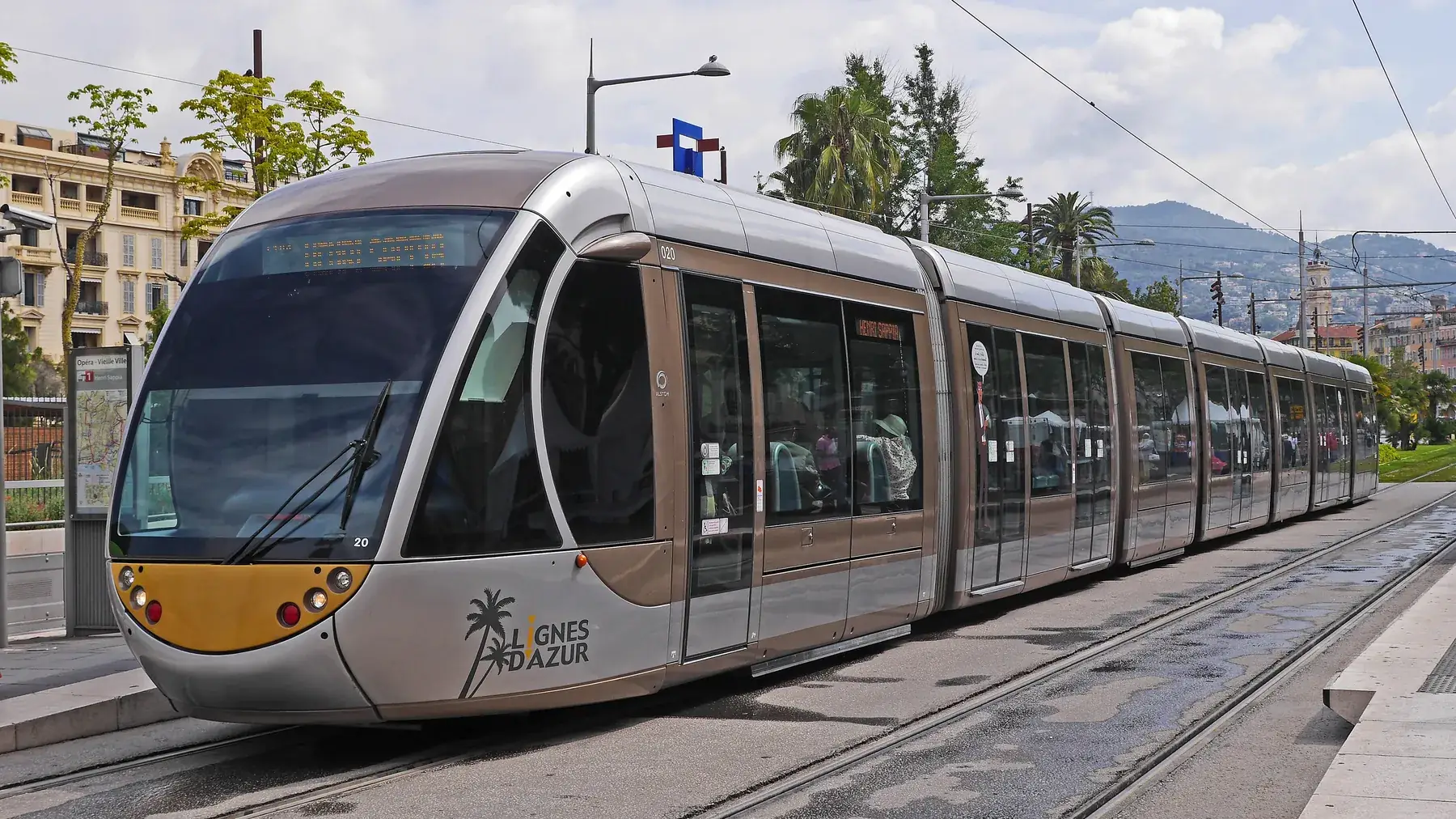 The Nice tramway