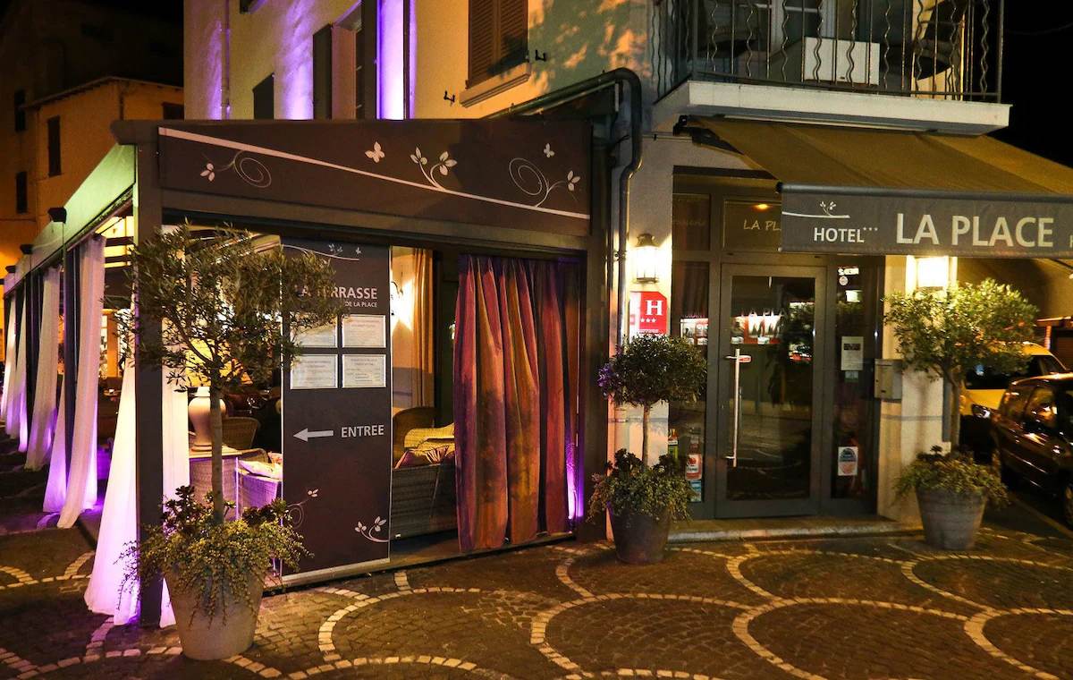 Hôtel La Place